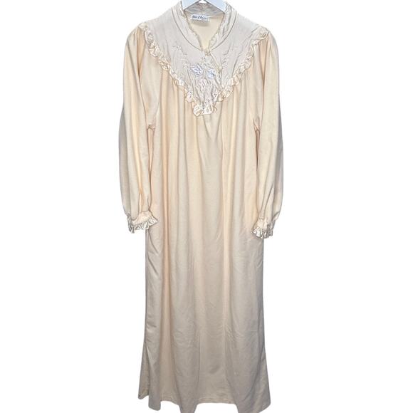 Vintage Miss Elaine Long Sleeve Fleece Nightgown Beige 1/2 Zip Ruffle Size M - Picture 1 of 9